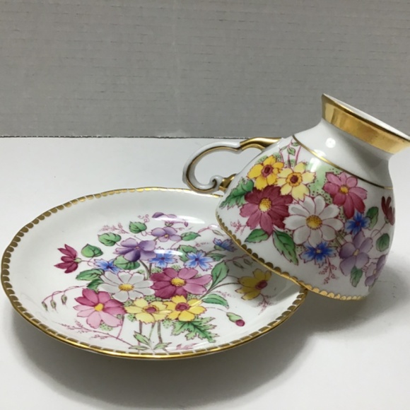 Vintage TUSCAN Fine Bone China Mother CUP SAUCER pattern Made in England - Picture 4 of 4